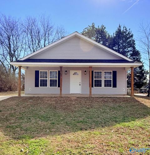 Homes For Sale - 601 Windsor Street<br/> Etowah County, Gadsden, AL 35903
