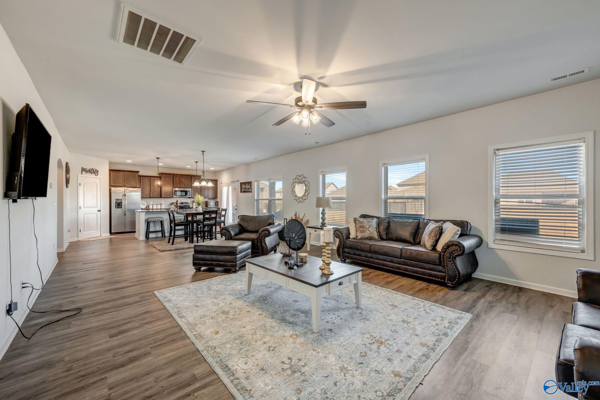 213 Iron Circle, Meridianville, Alabama image 14