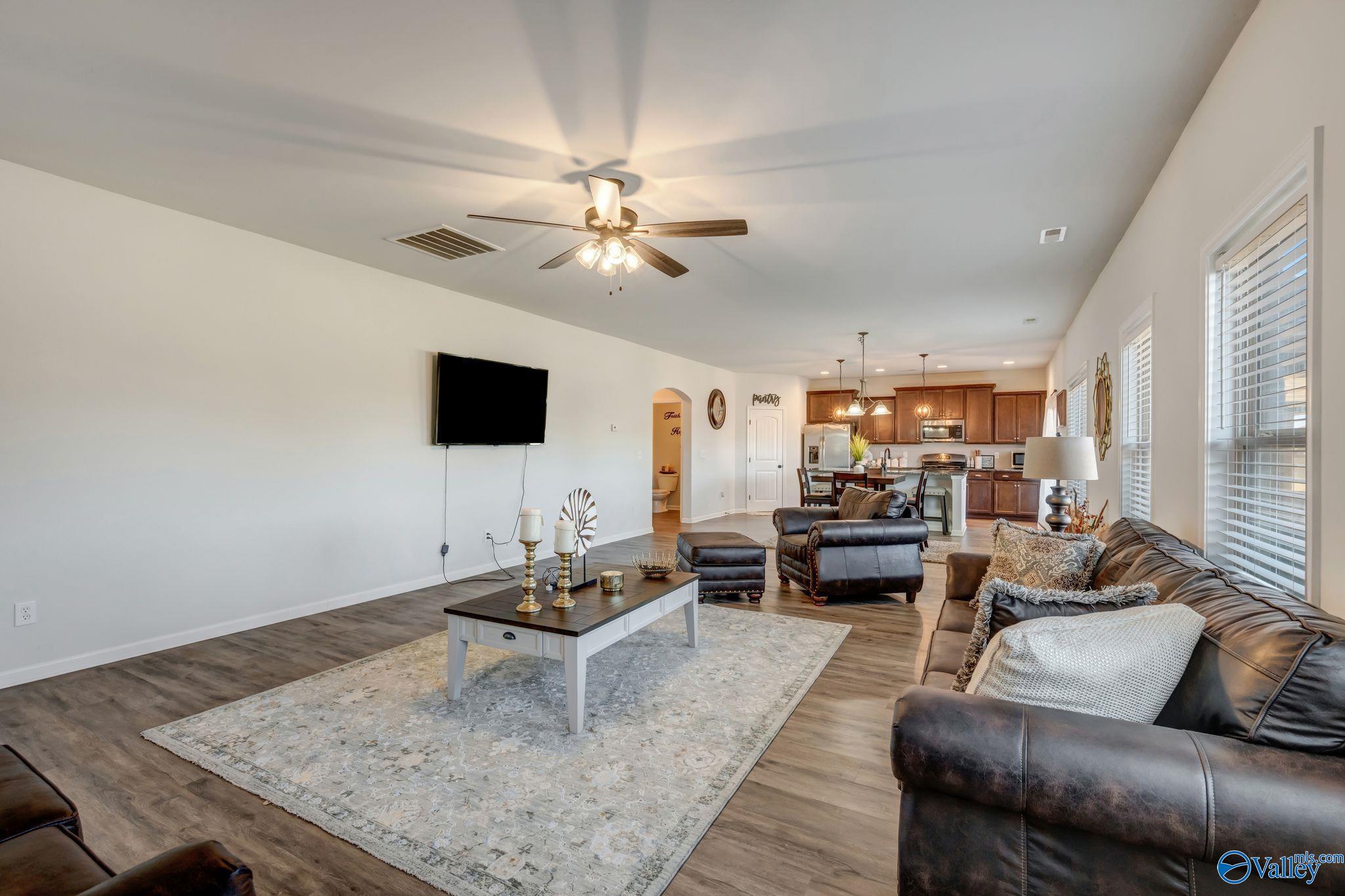 213 Iron Circle, Meridianville, Alabama image 15