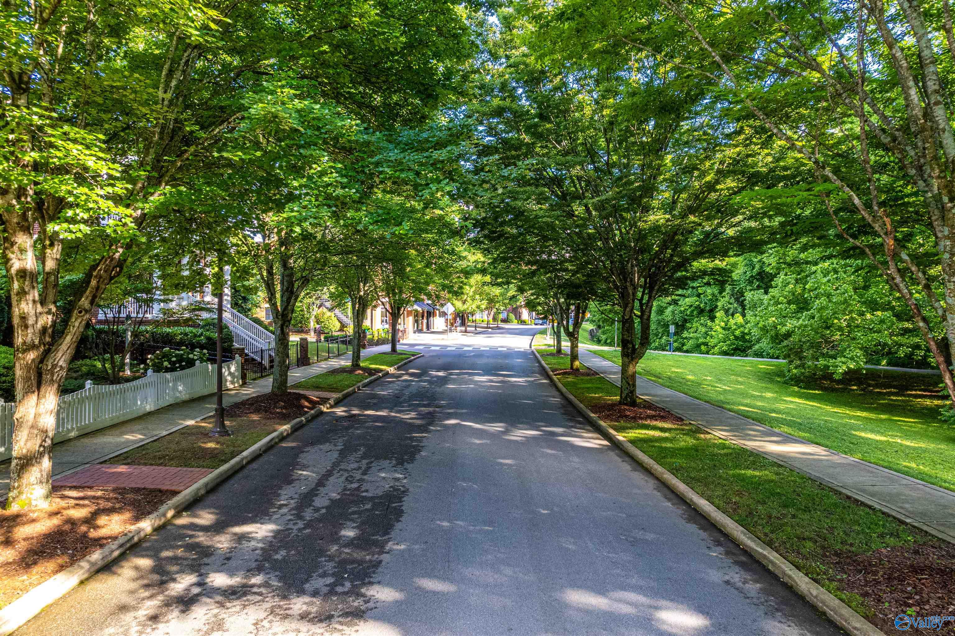 69 Town Center Drive, Huntsville, Alabama image 7