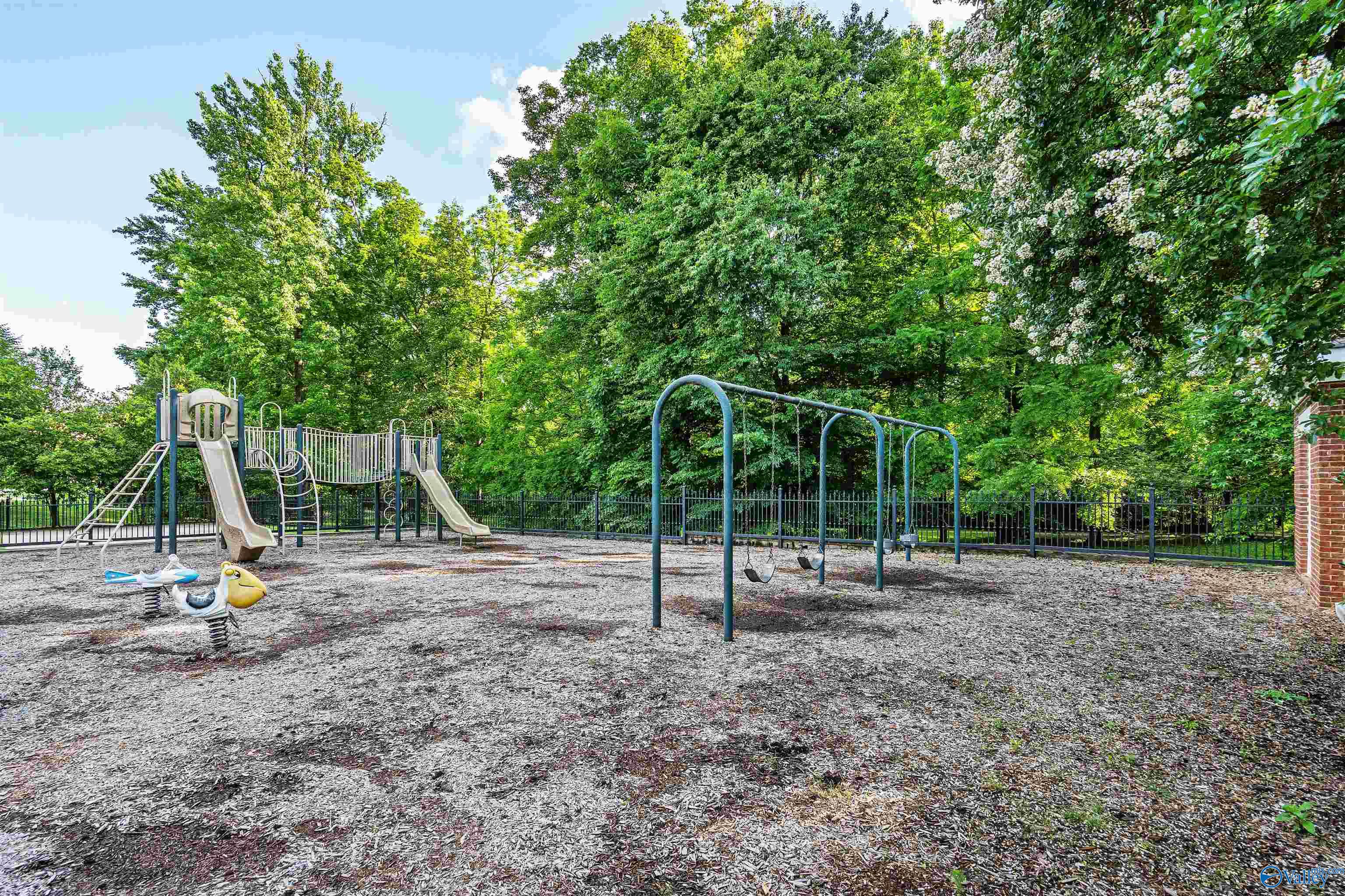 69 Town Center Drive, Huntsville, Alabama image 44