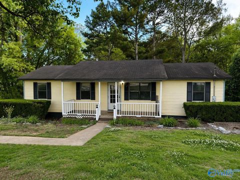 Homes For Sale - 12310 Alabama Highway 72<br/> Rogersville, AL 35652