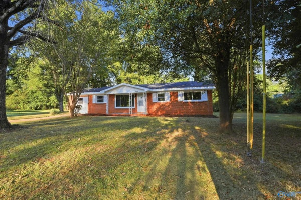 3108 N NEVEL CIR NW, HUNTSVILLE, AL 35810 - Image e388d84fa6d0315d05091bb84533d6ce/18542003