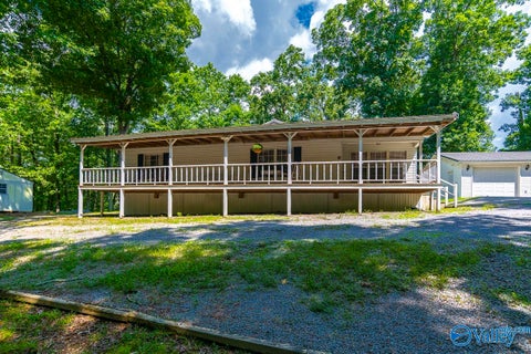 Homes For Sale - 1095 Holiday Shores Road<br/> Scottsboro, AL 35769