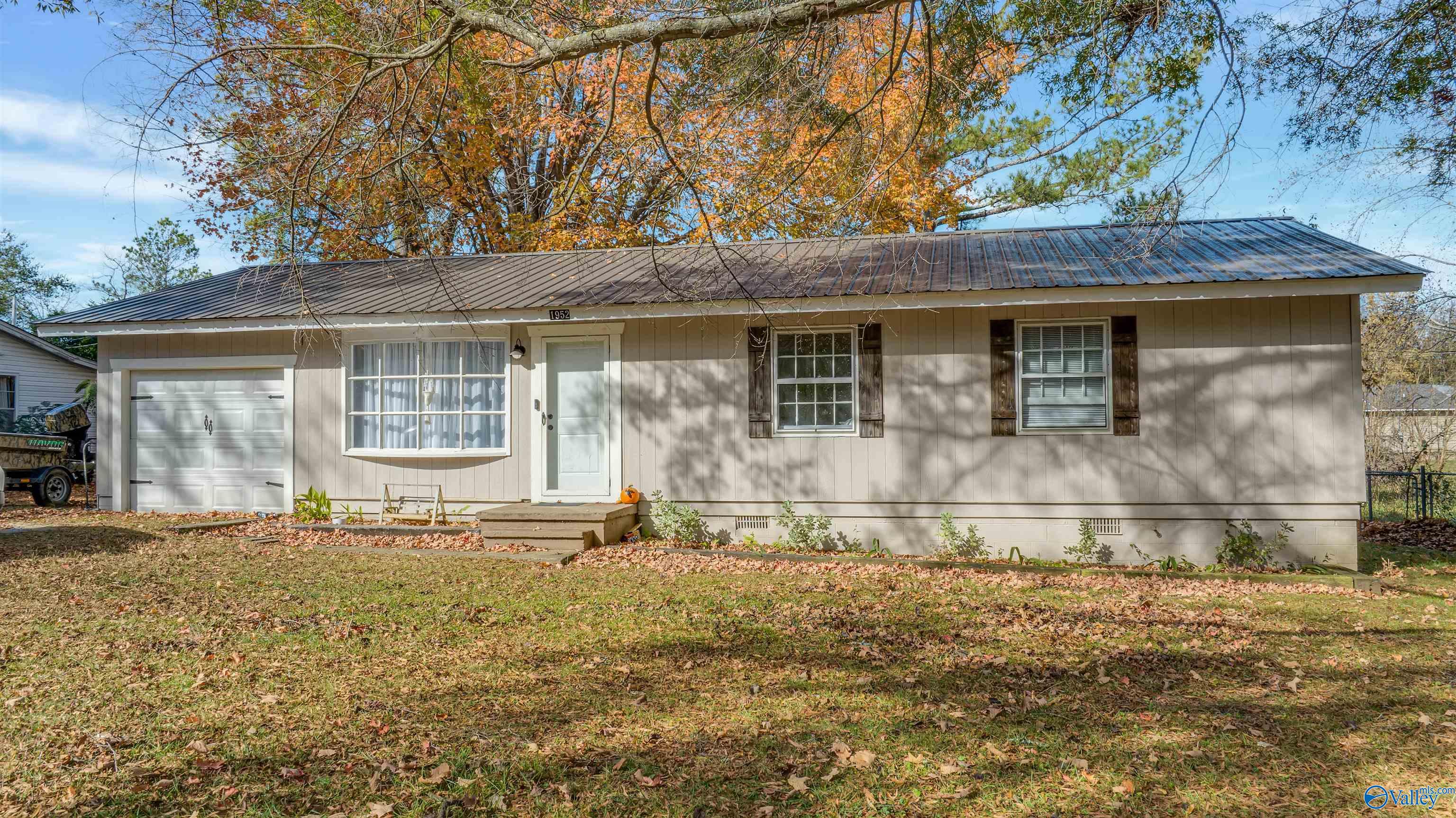 1952 Sanders Avenue, Fort Payne, Alabama image 1