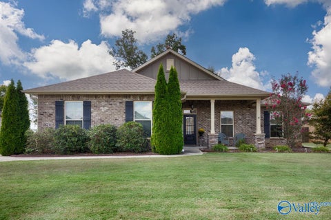 Homes For Sale - 18230 Red Tail Street<br/> Limestone County, Athens, AL 35613