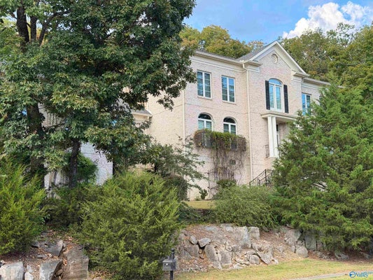 2721 MUIR WOODS DR SE, OWENS CROSS ROADS, AL 35763 - Image e4453accd2cf269787136db9bddee18e/4038353951