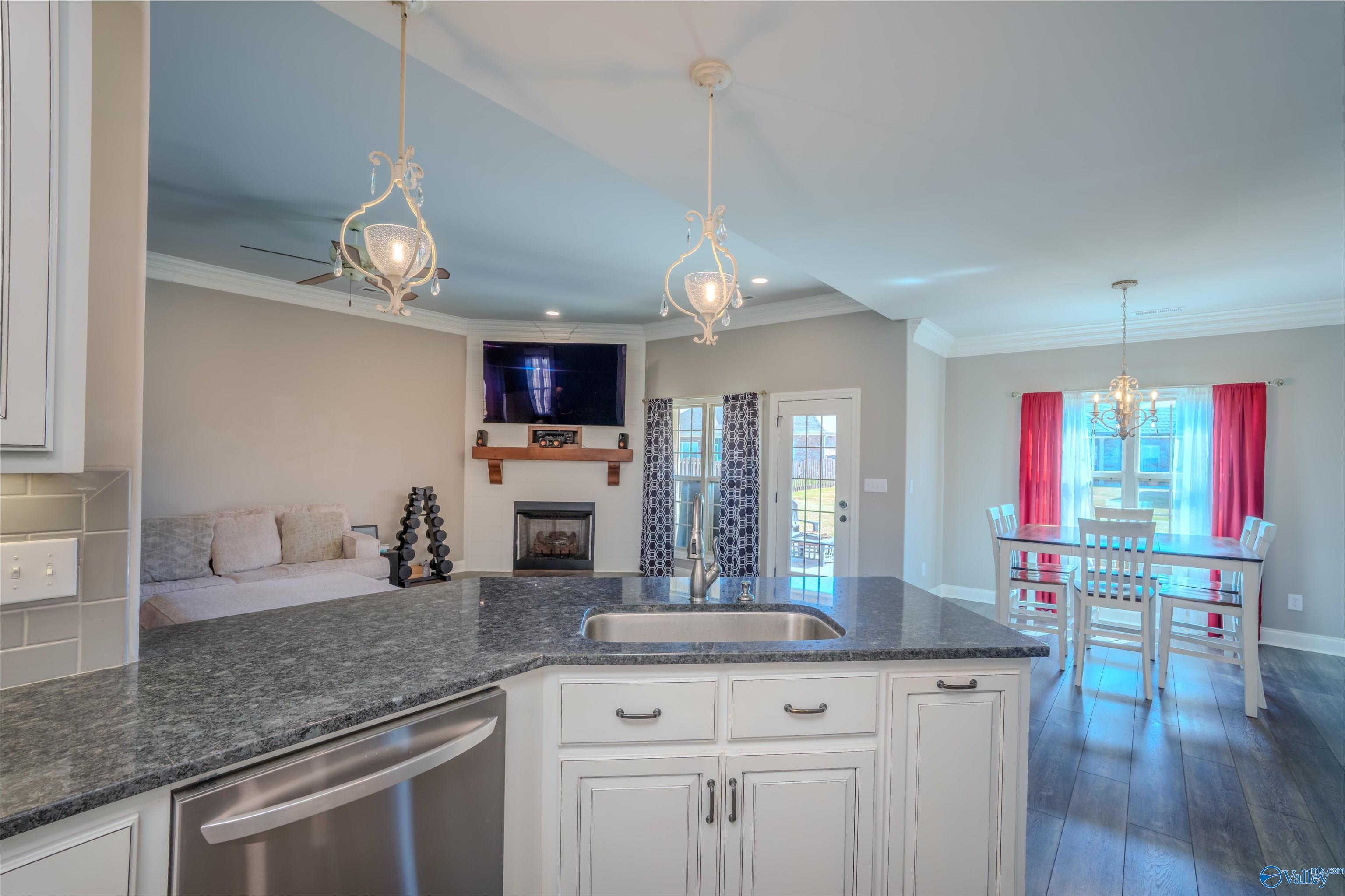 17472 Spring View Drive, Athens, Alabama image 12