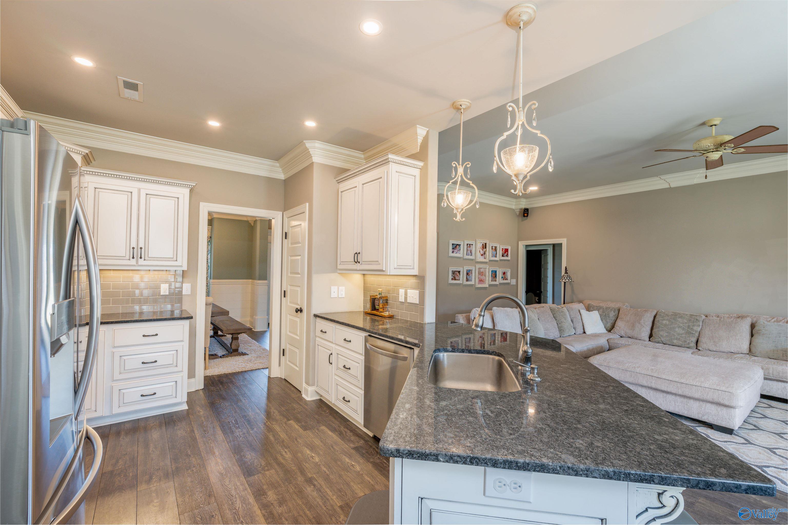 17472 Spring View Drive, Athens, Alabama image 11