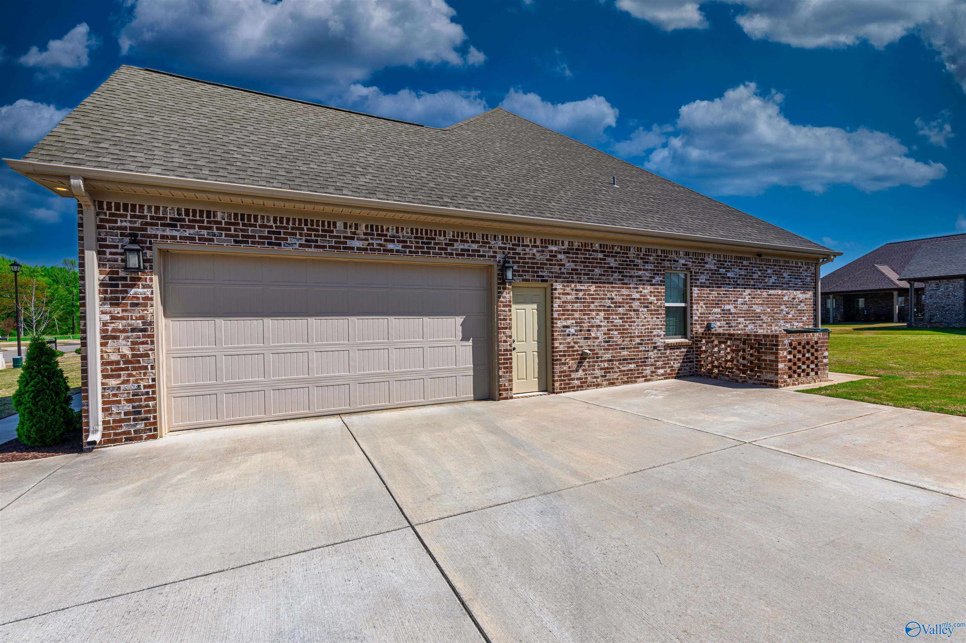 17472 Spring View Drive, Athens, Alabama image 27