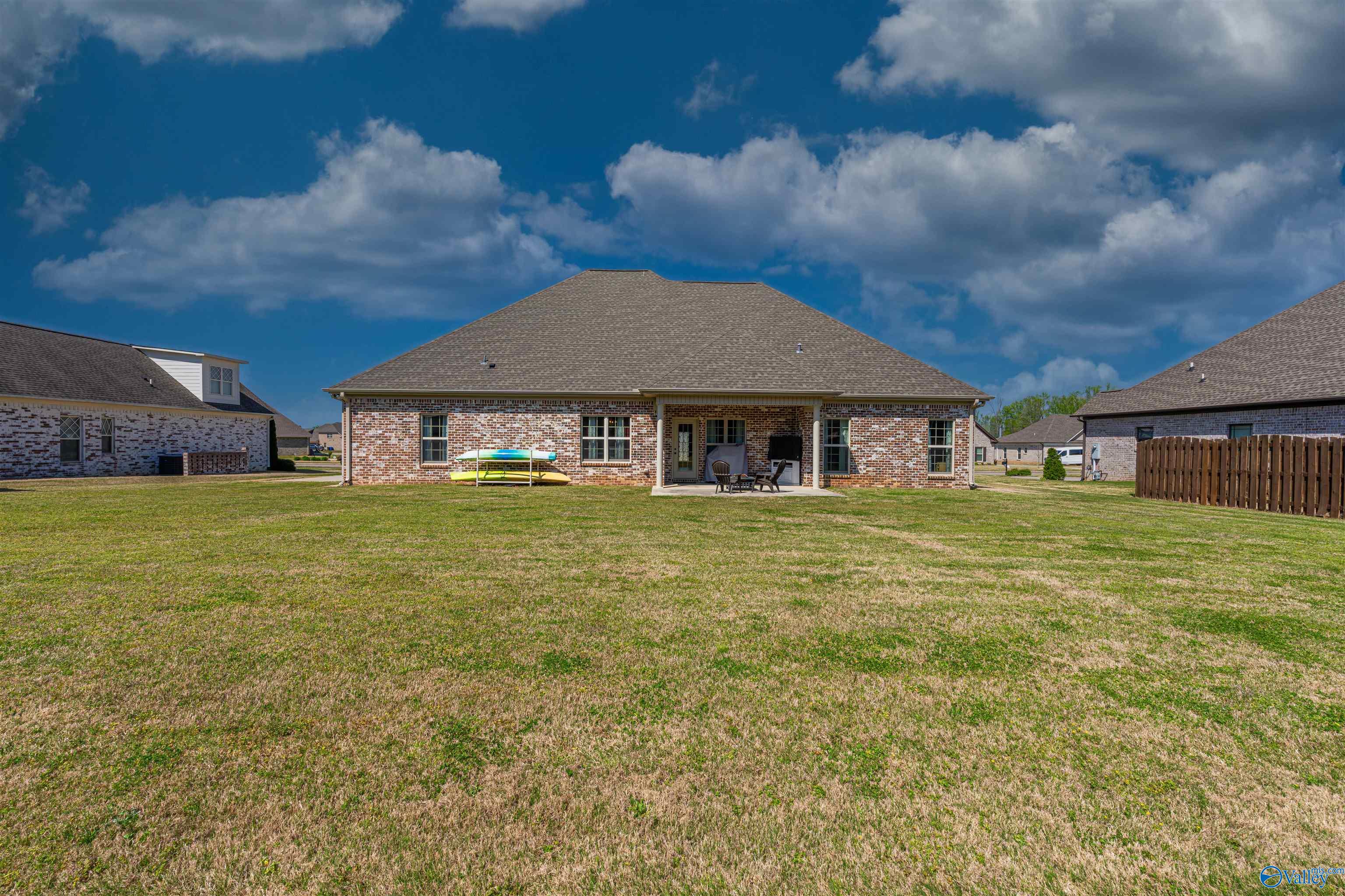 17472 Spring View Drive, Athens, Alabama image 31