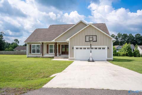 Homes For Sale - 95 Edgewood Street<br/> Rainsville, AL 35986