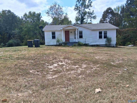 Homes For Sale - 392 John Johnson Road<br/> Trinity, AL 35673