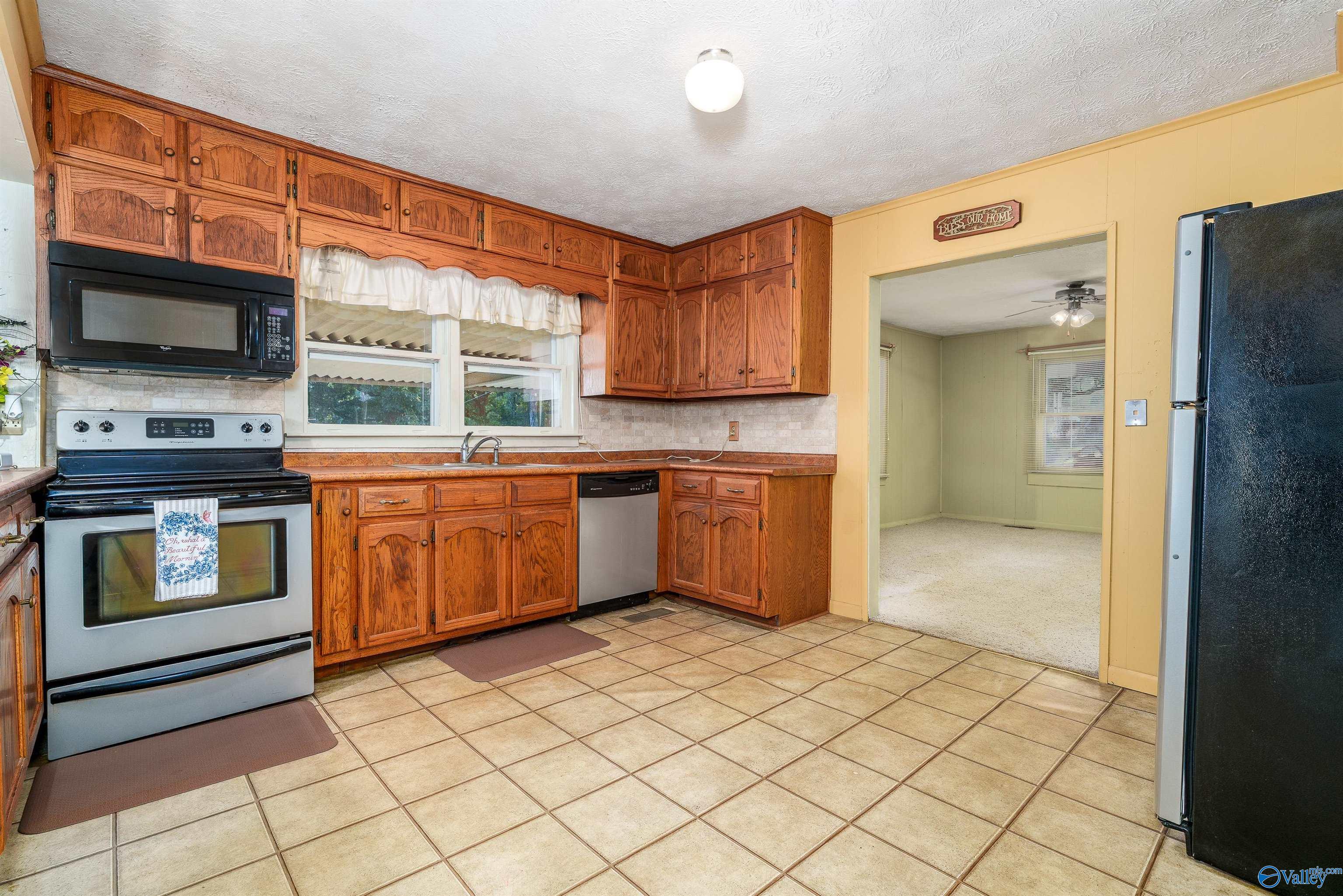 1412 County Road 1193