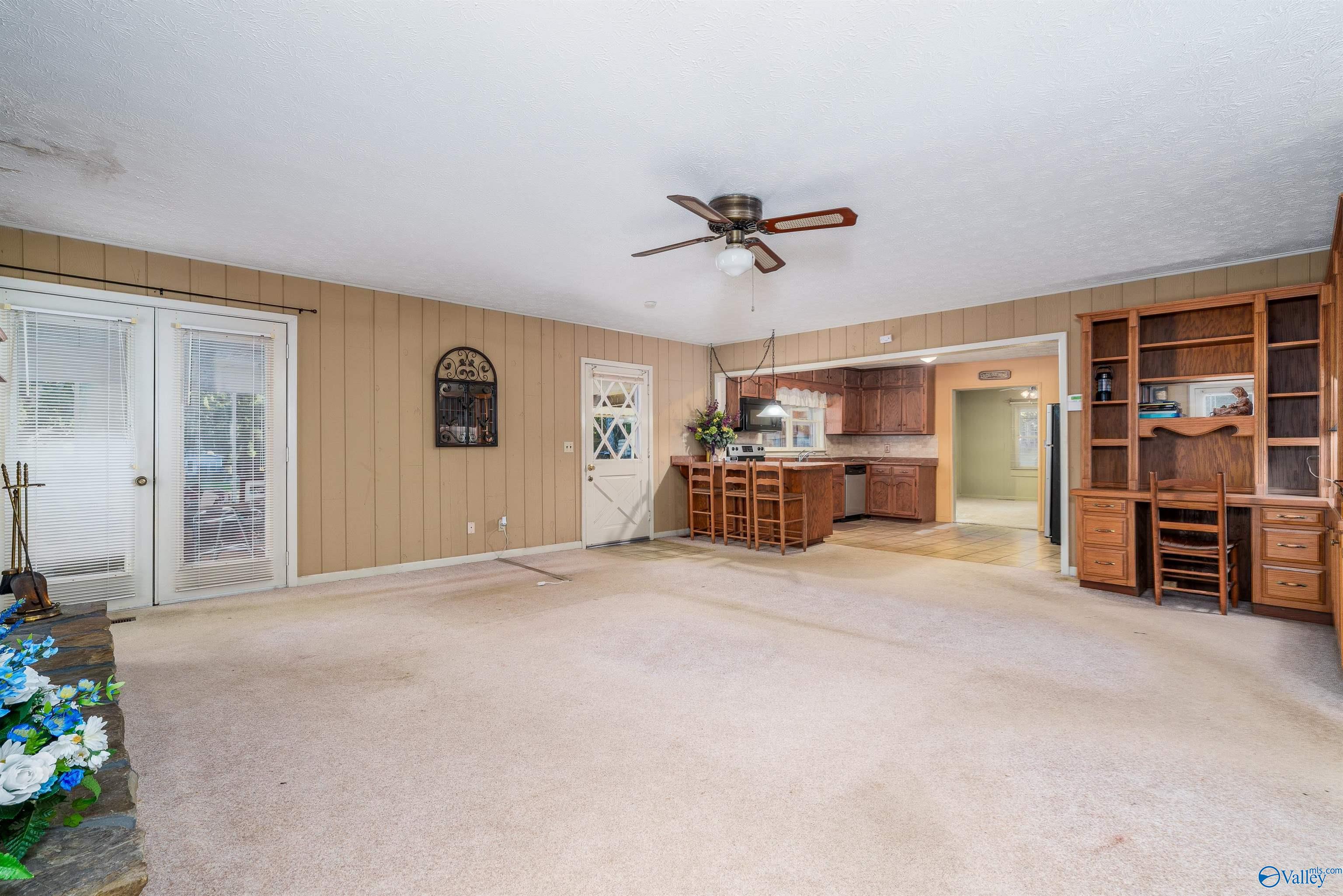 1412 County Road 1193