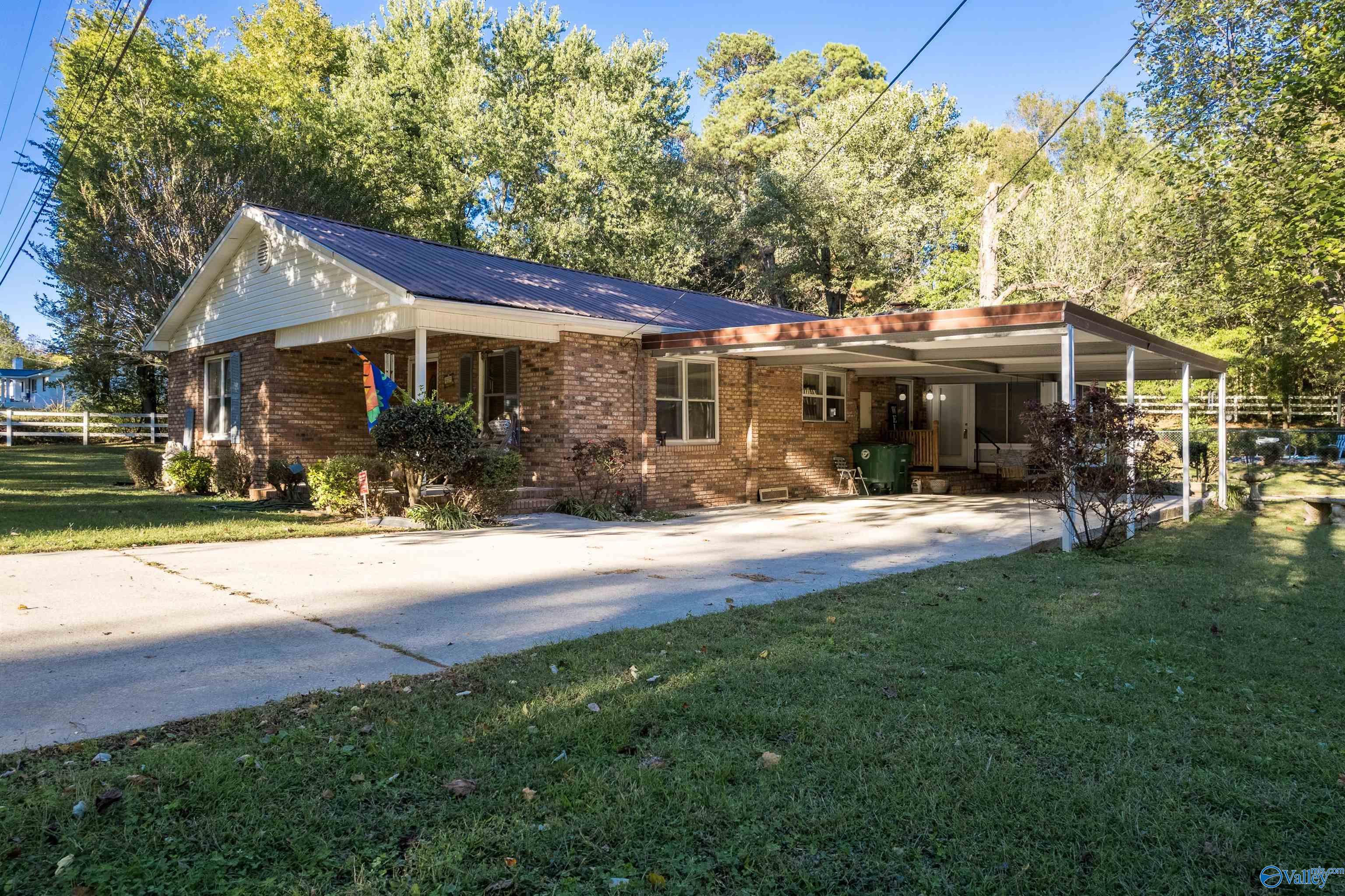 1412 County Road 1193