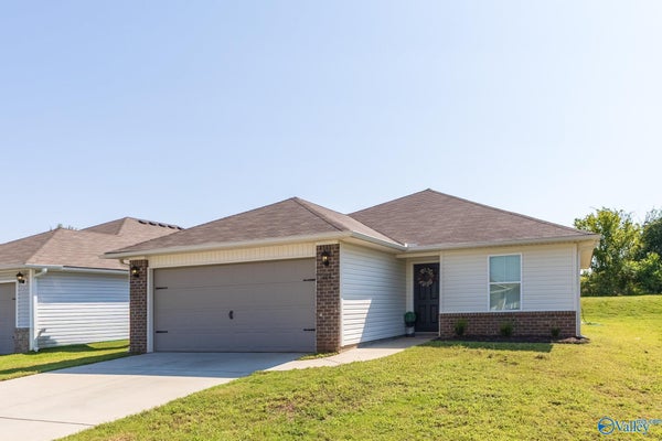 109 BROUGHTON ST, MADISON, AL 35756 - Image e50190c568dbc1e17ca8b69c5dafb113/4031998962