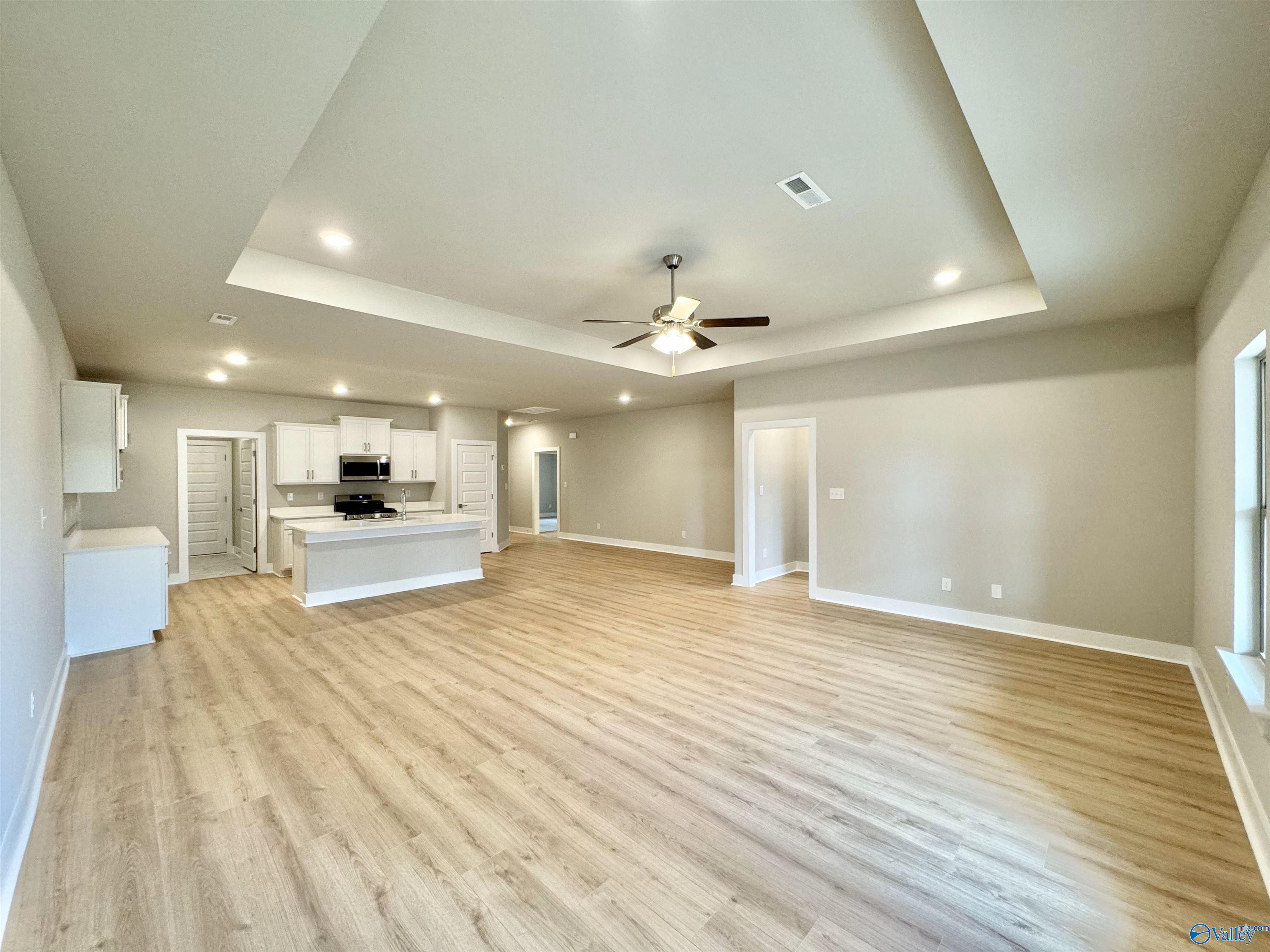 6028 Gardner Maples Drive, Owens Cross Roads, Alabama image 9