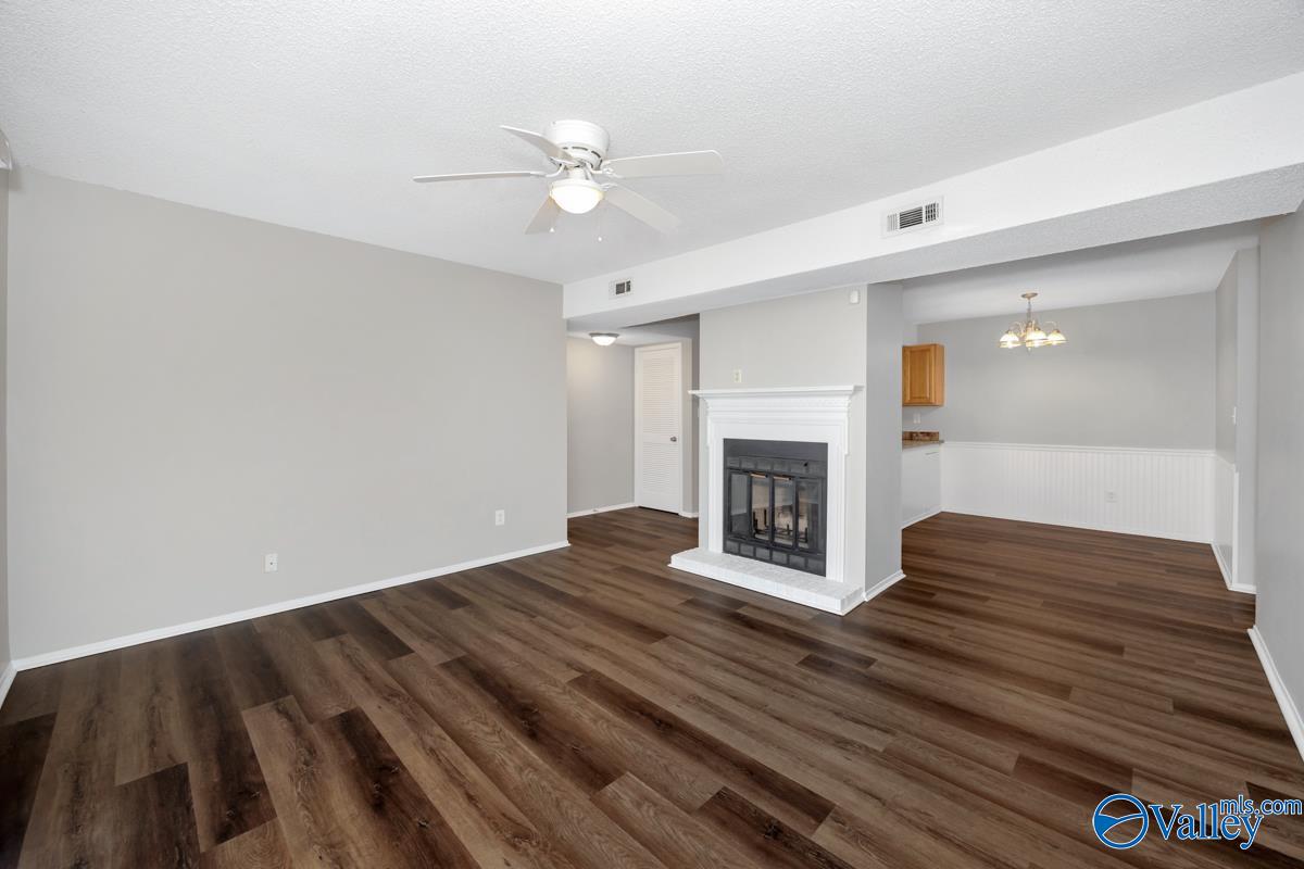 6644 Willow Pointe Drive #E, Huntsville, Alabama image 3