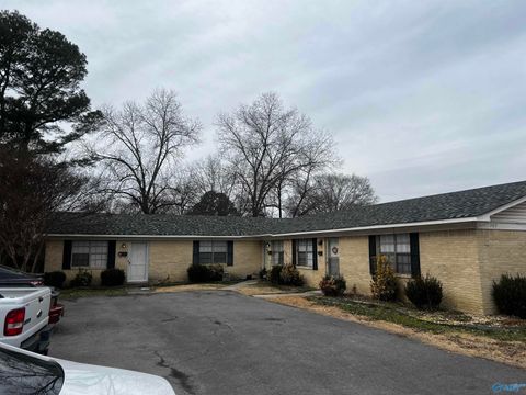 Apartment For Sale - 707 Barkley Street #3<br/> Hartselle, AL 35640