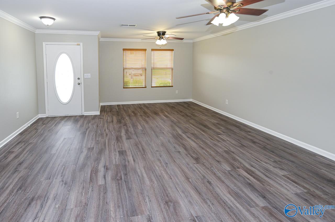 128 Whitestone Drive, Huntsville, Alabama image 4