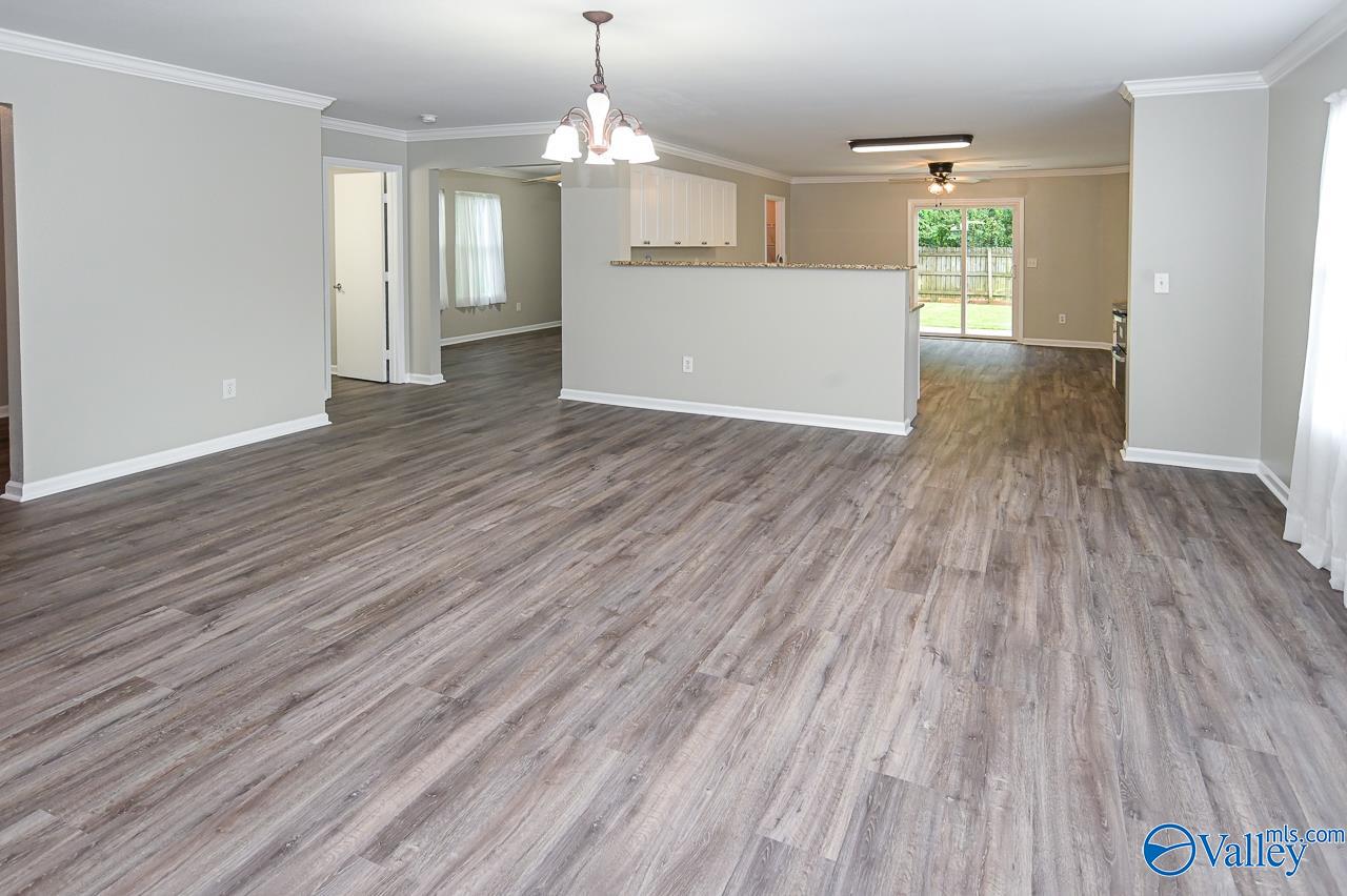 128 Whitestone Drive, Huntsville, Alabama image 12