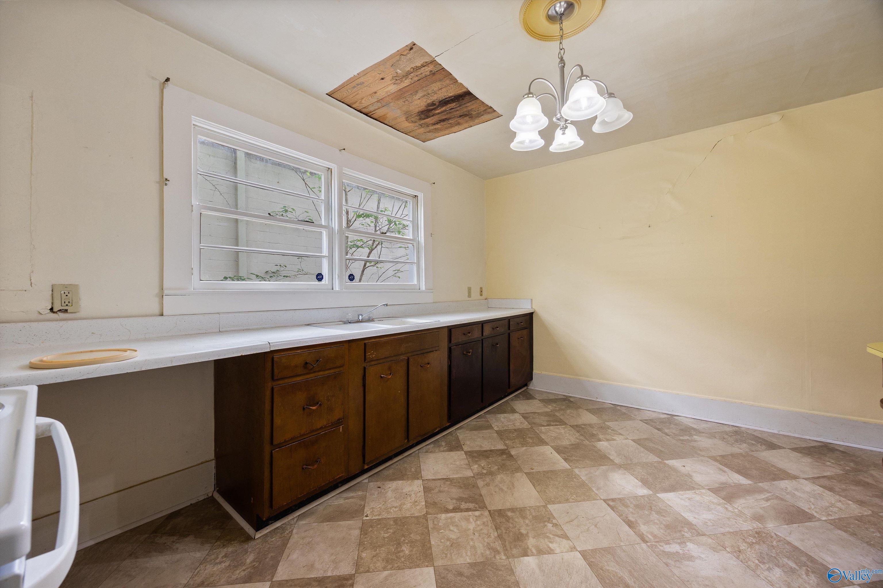 3303 7th Avenue, Huntsville, Alabama image 9