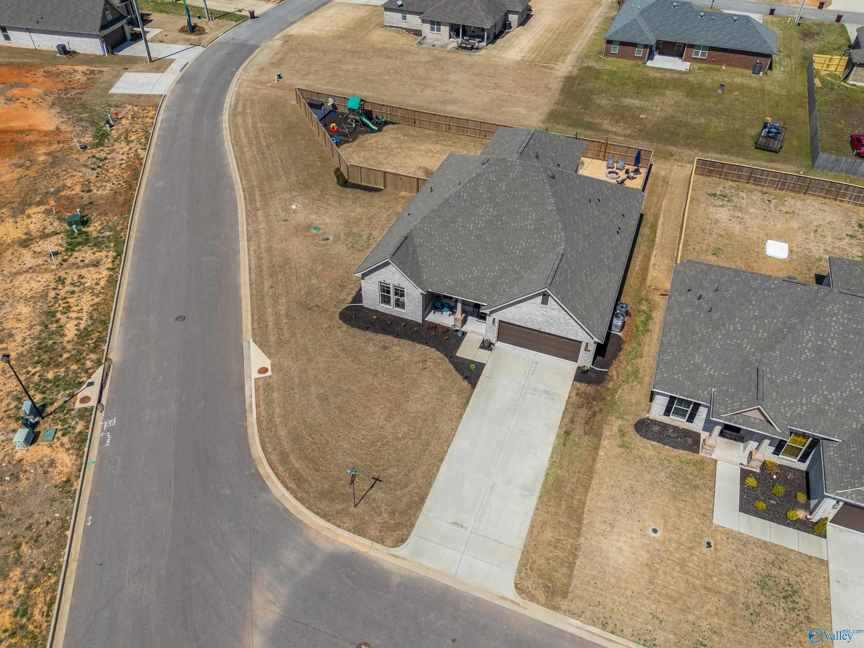 28255 Molly Bee Lane, Toney, Alabama image 39