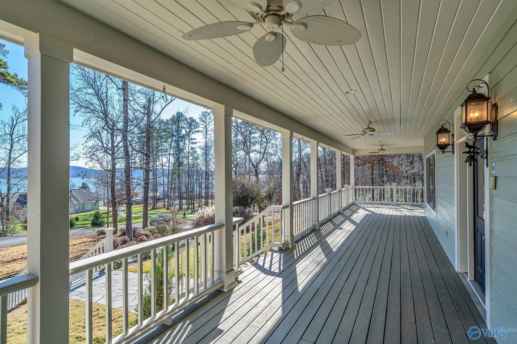 411 Island Drive, Scottsboro, Alabama image 8