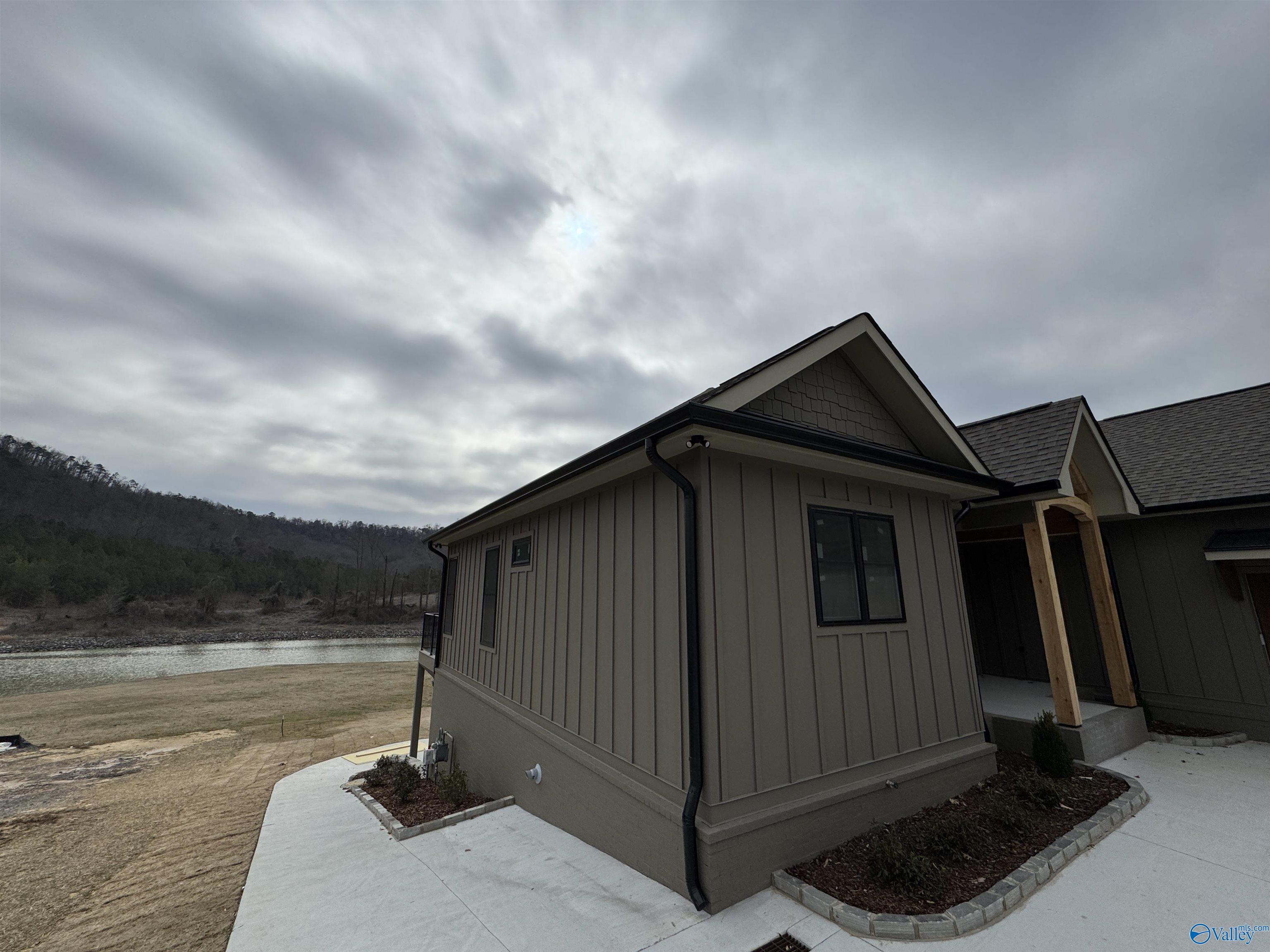 3787 Colonial Drive, Guntersville, Alabama image 25