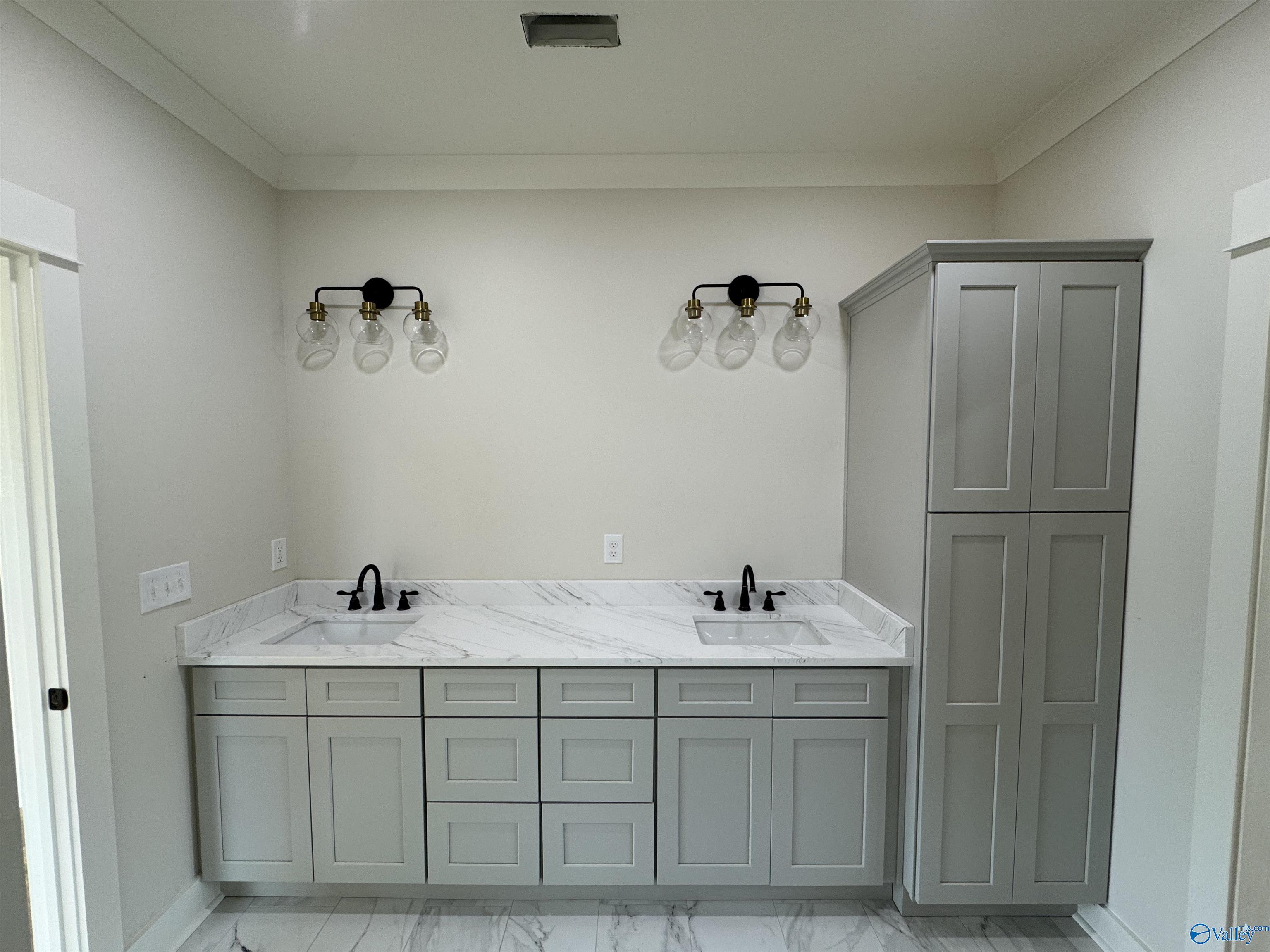 3787 Colonial Drive, Guntersville, Alabama image 12