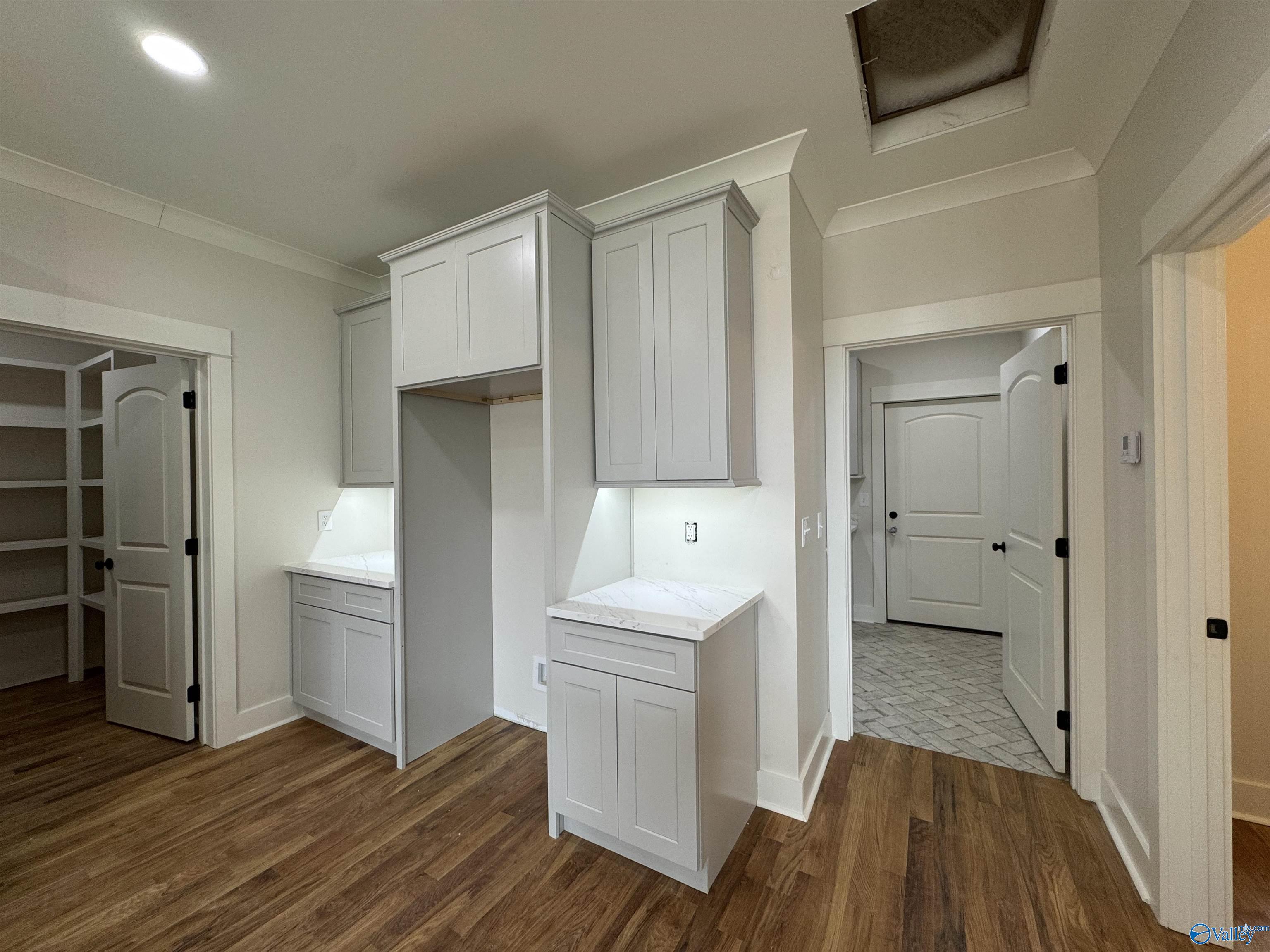 3787 Colonial Drive, Guntersville, Alabama image 5