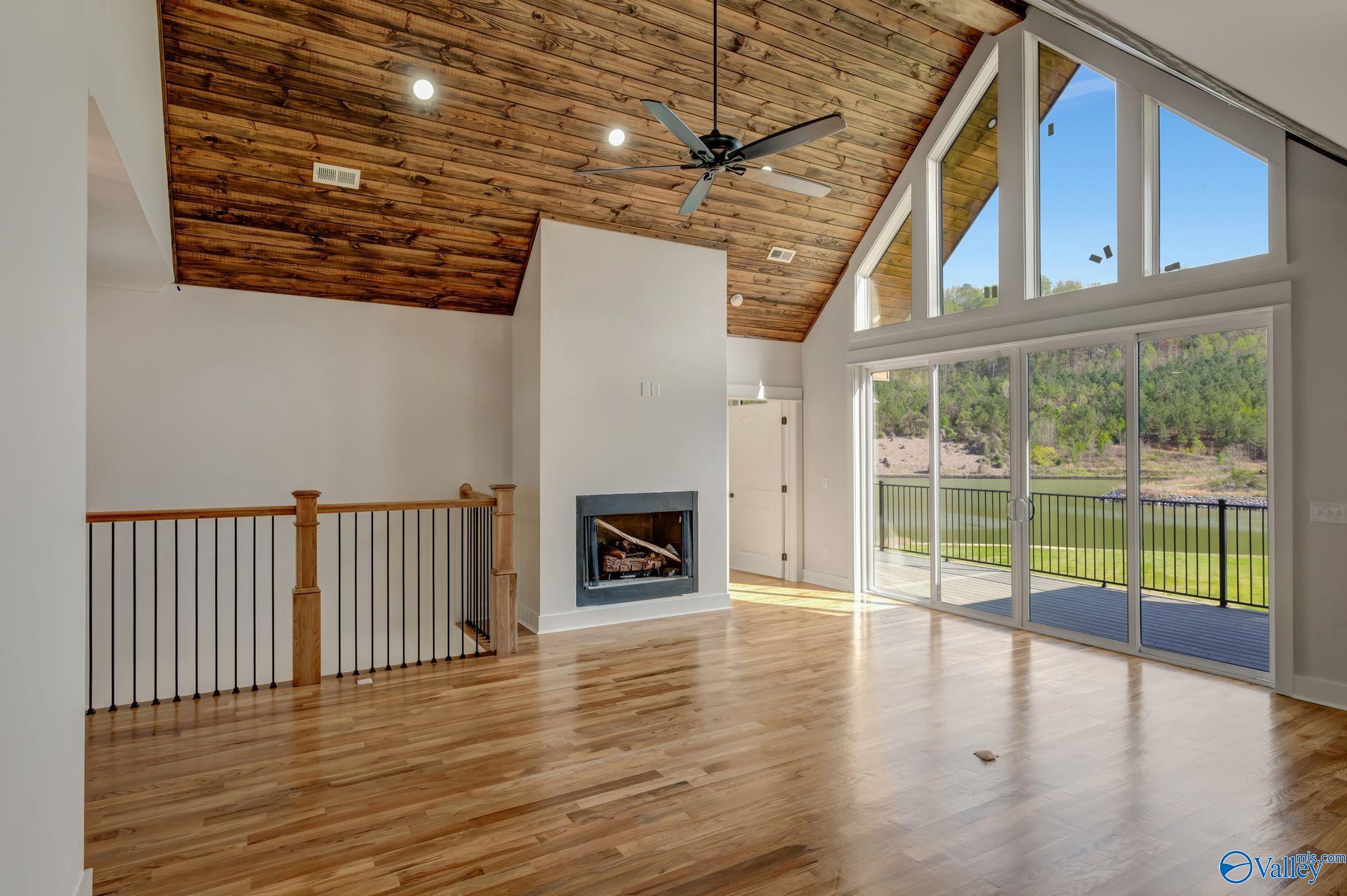 3787 Colonial Drive, Guntersville, Alabama image 8