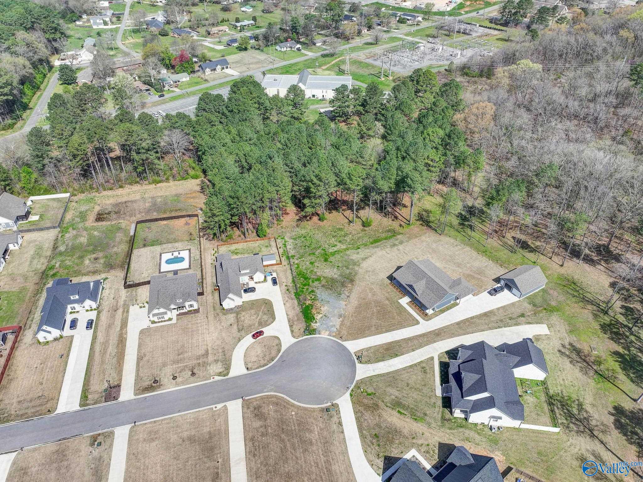 183 Spring Creek Cove