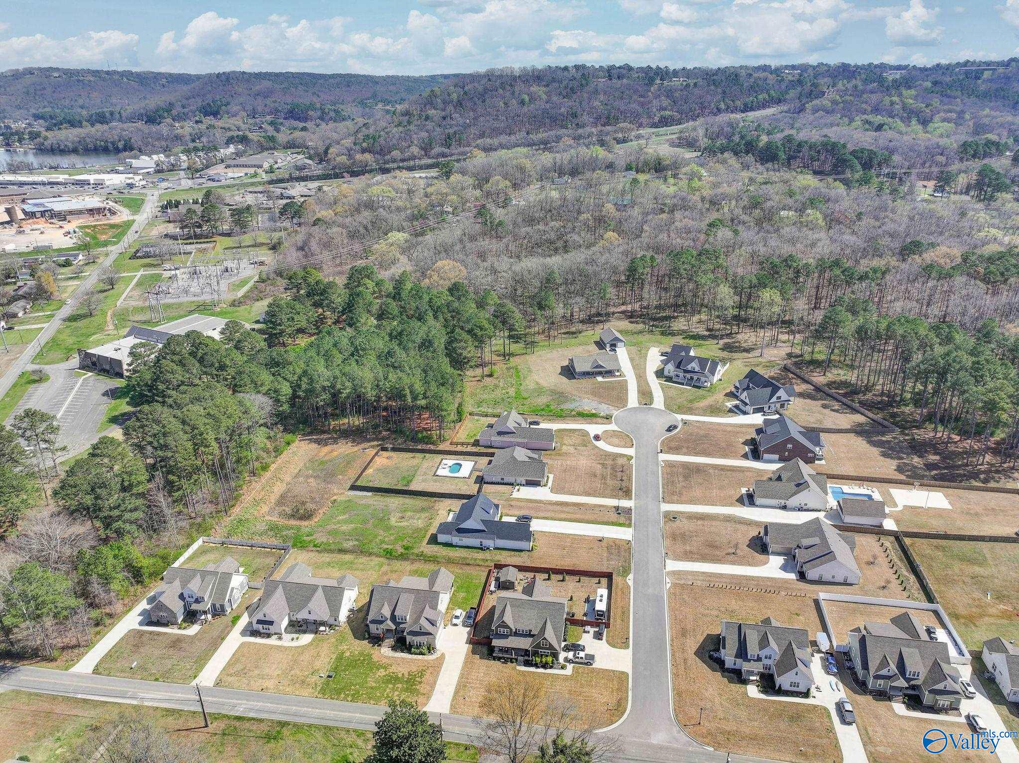 183 Spring Creek Cove