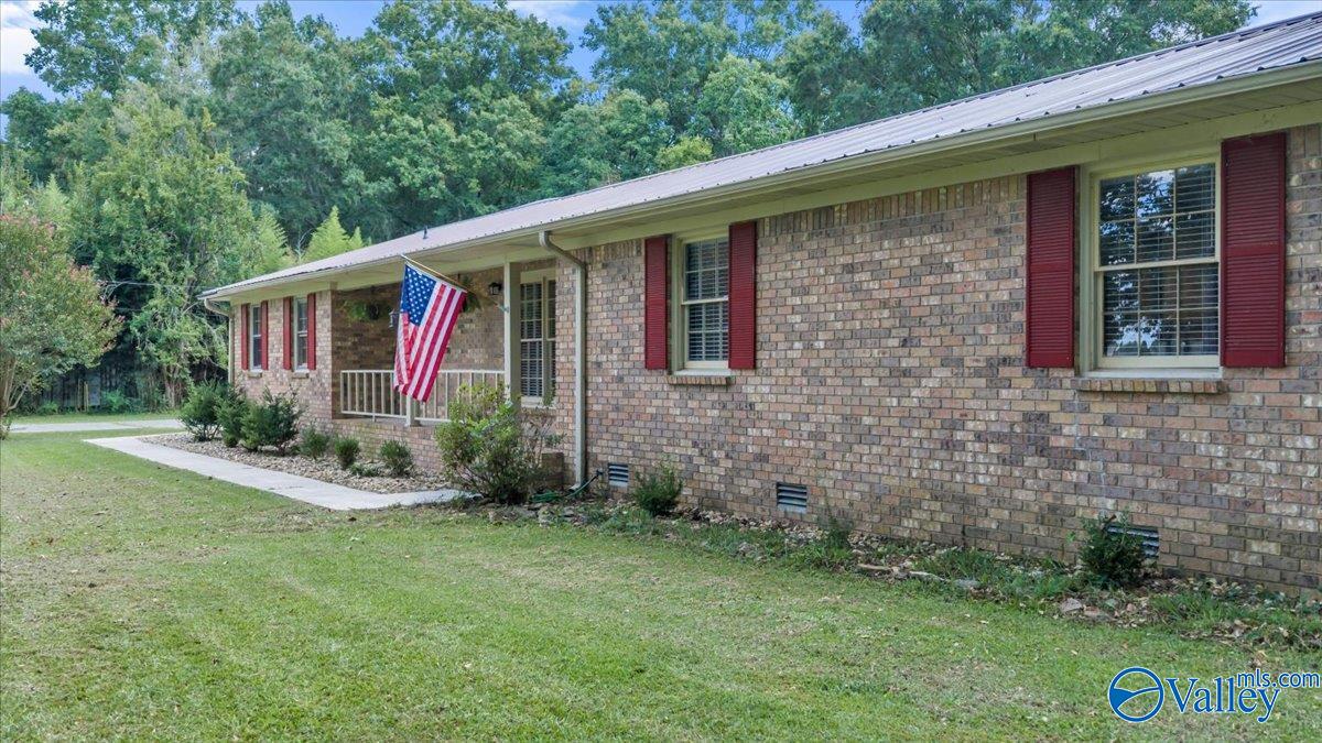 64 Livingstone Lane