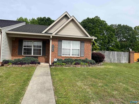 Townhouse For Sale - 1524 Georgetown Street<br/> Decatur, AL 35603