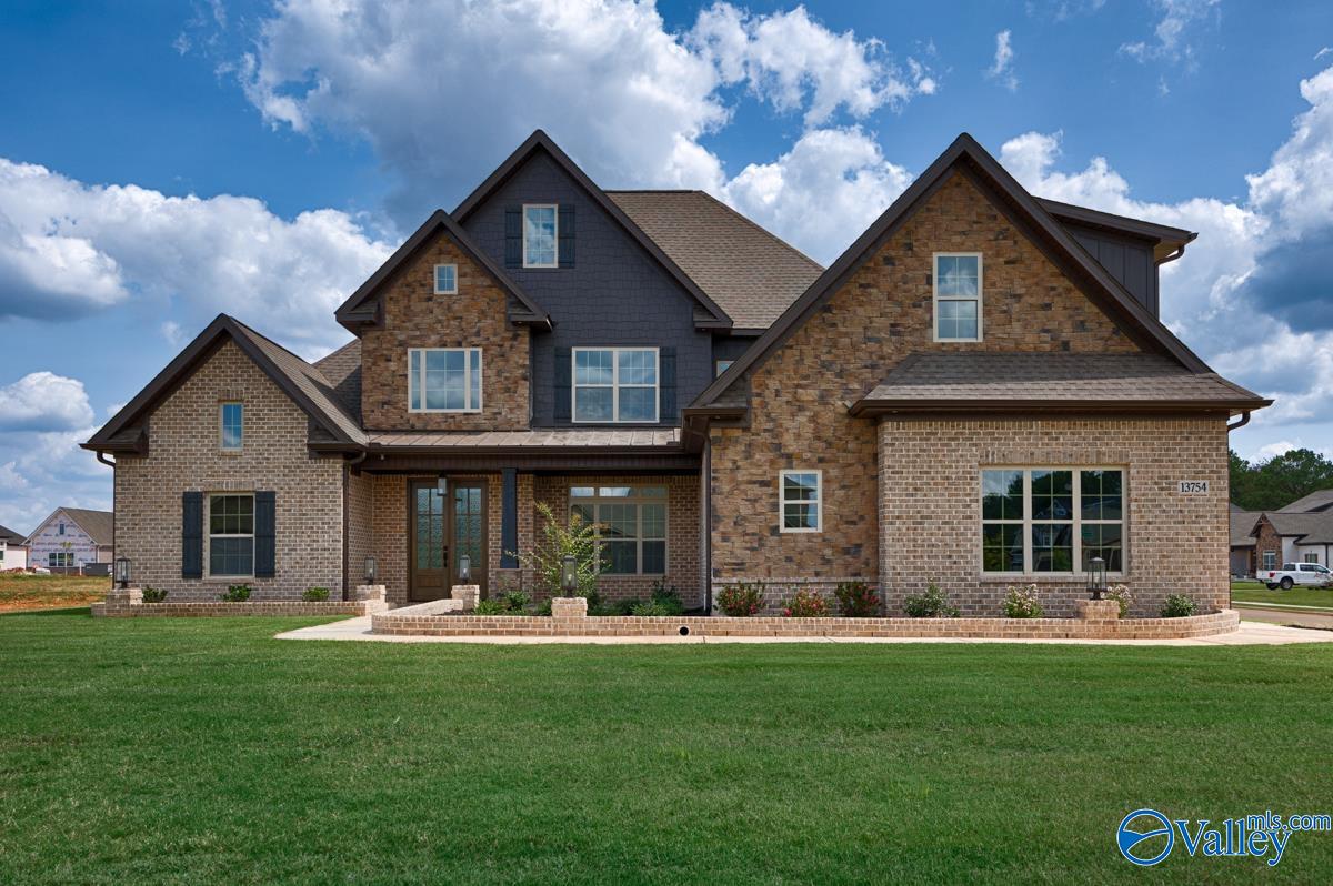 13845 Sand Trap Drive, Athens, Alabama image 1