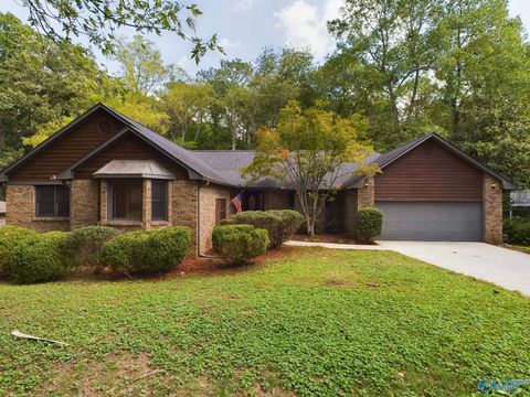 Homes For Rent - 1016 Seina Vista Drive<br/> Madison, AL 35758