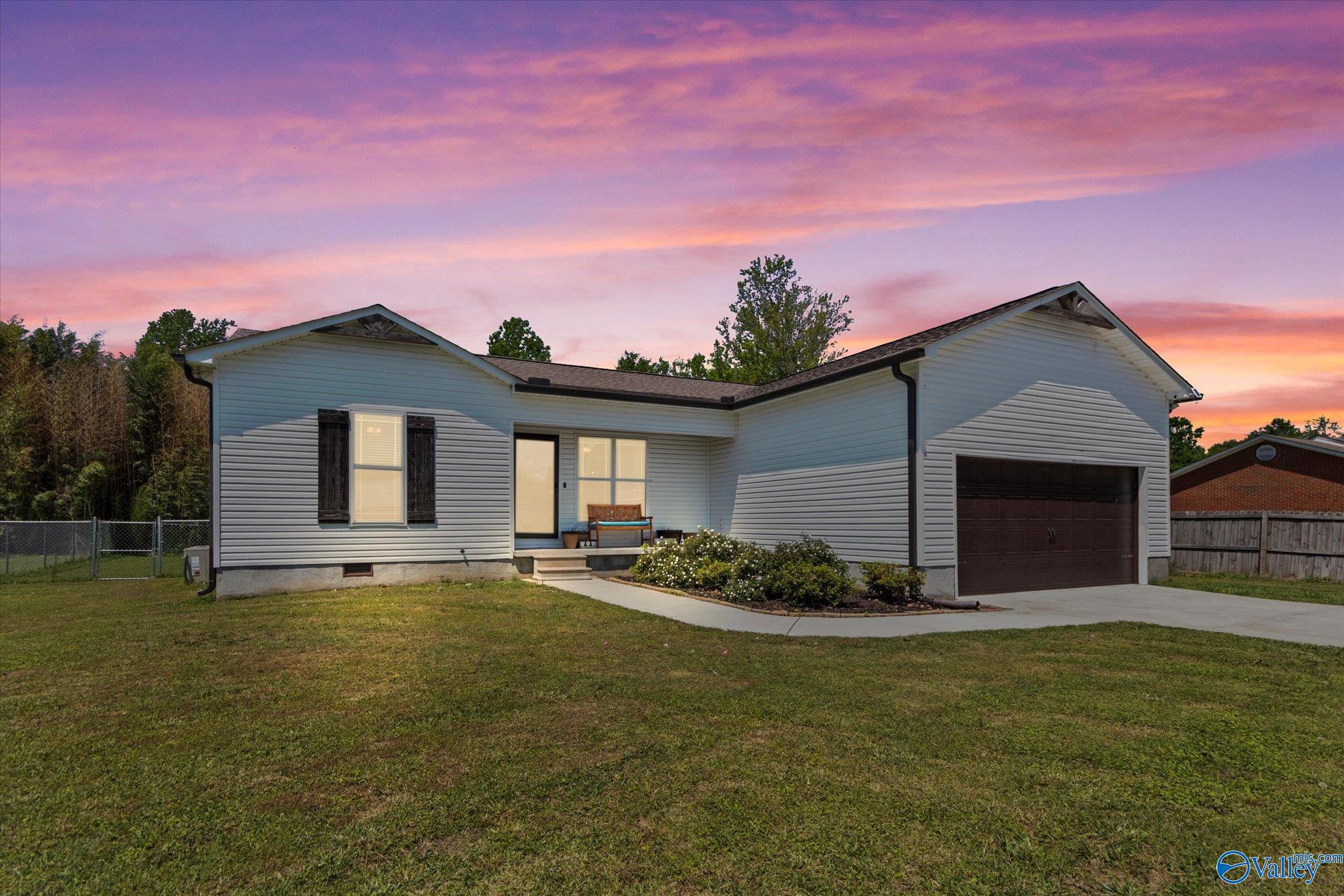 801 Linda Street, Albertville, Alabama image 1