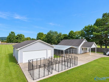 1815 Buddy Williamson Road New Market AL 35761