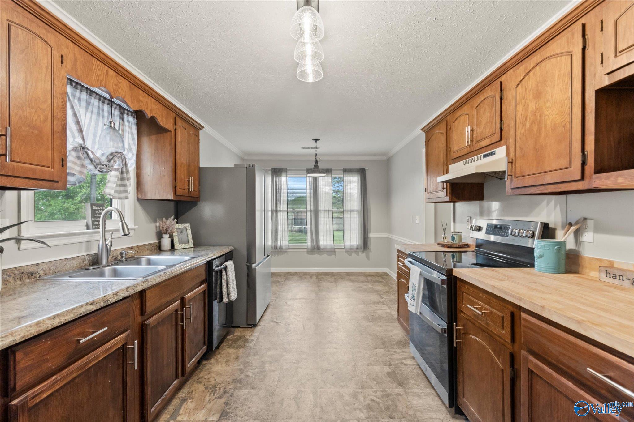 13069 Henderson Lane, Madison, Alabama image 9