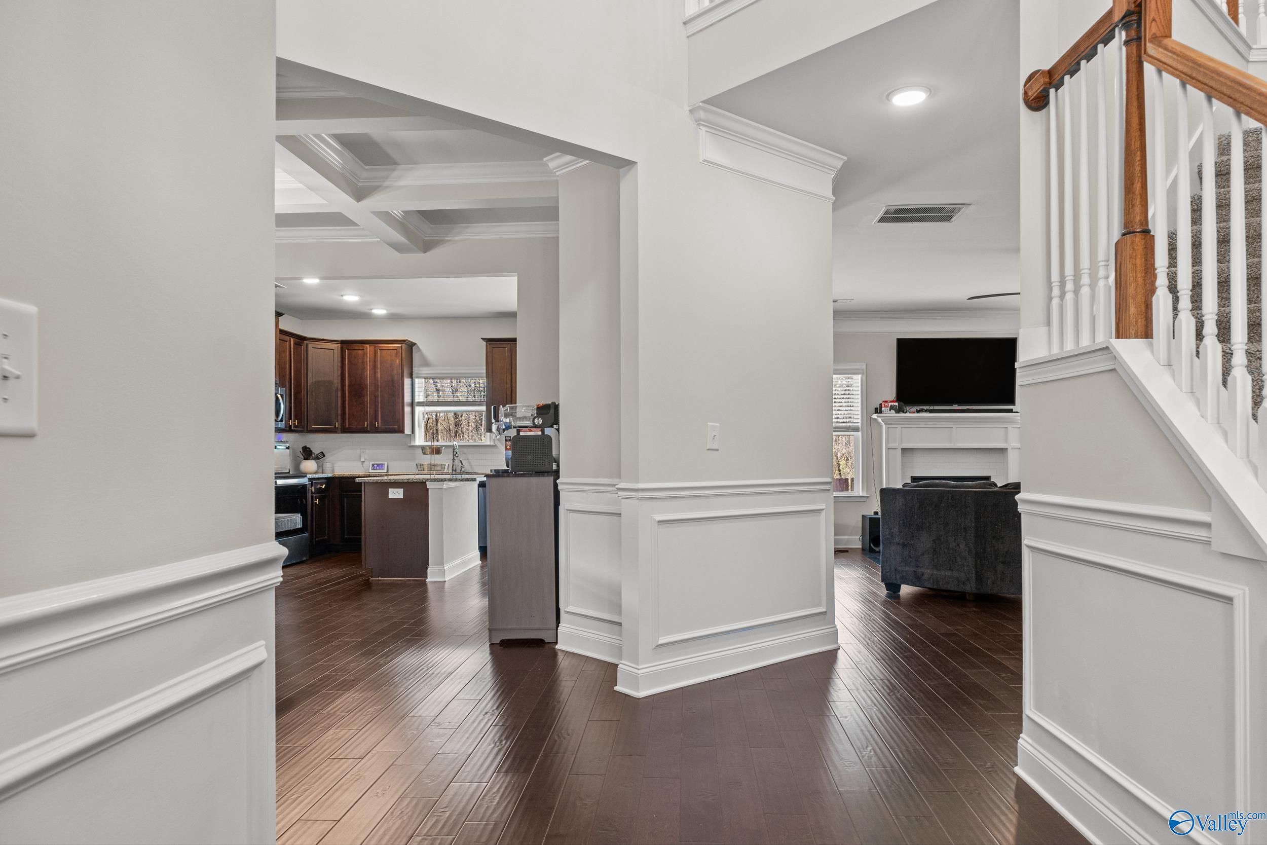 3213 SW Southfield Lane, Huntsville, Alabama image 3