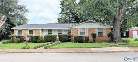Homes For Sale - 2207 Fitcheard Avenue<br/> Madison County, Huntsville, AL 35816