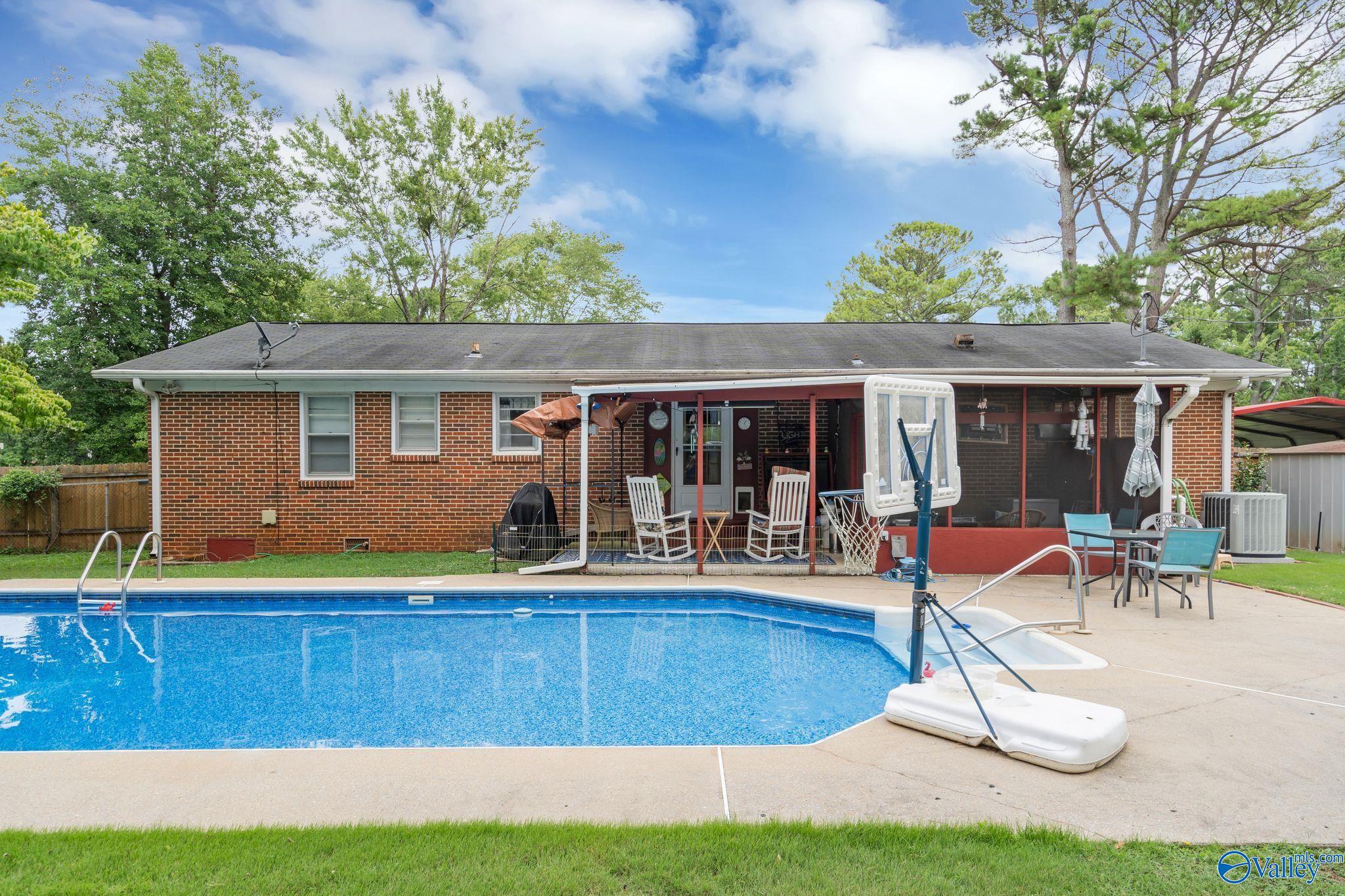1419 Brook Hollow Circle, Huntsville, Alabama image 1