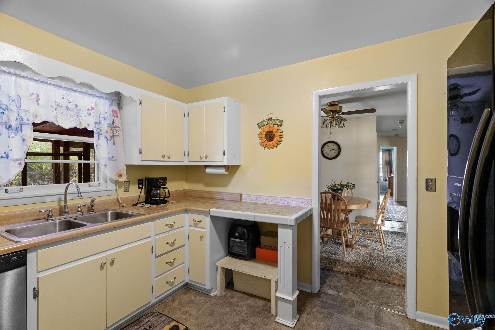1419 Brook Hollow Circle, Huntsville, Alabama image 23