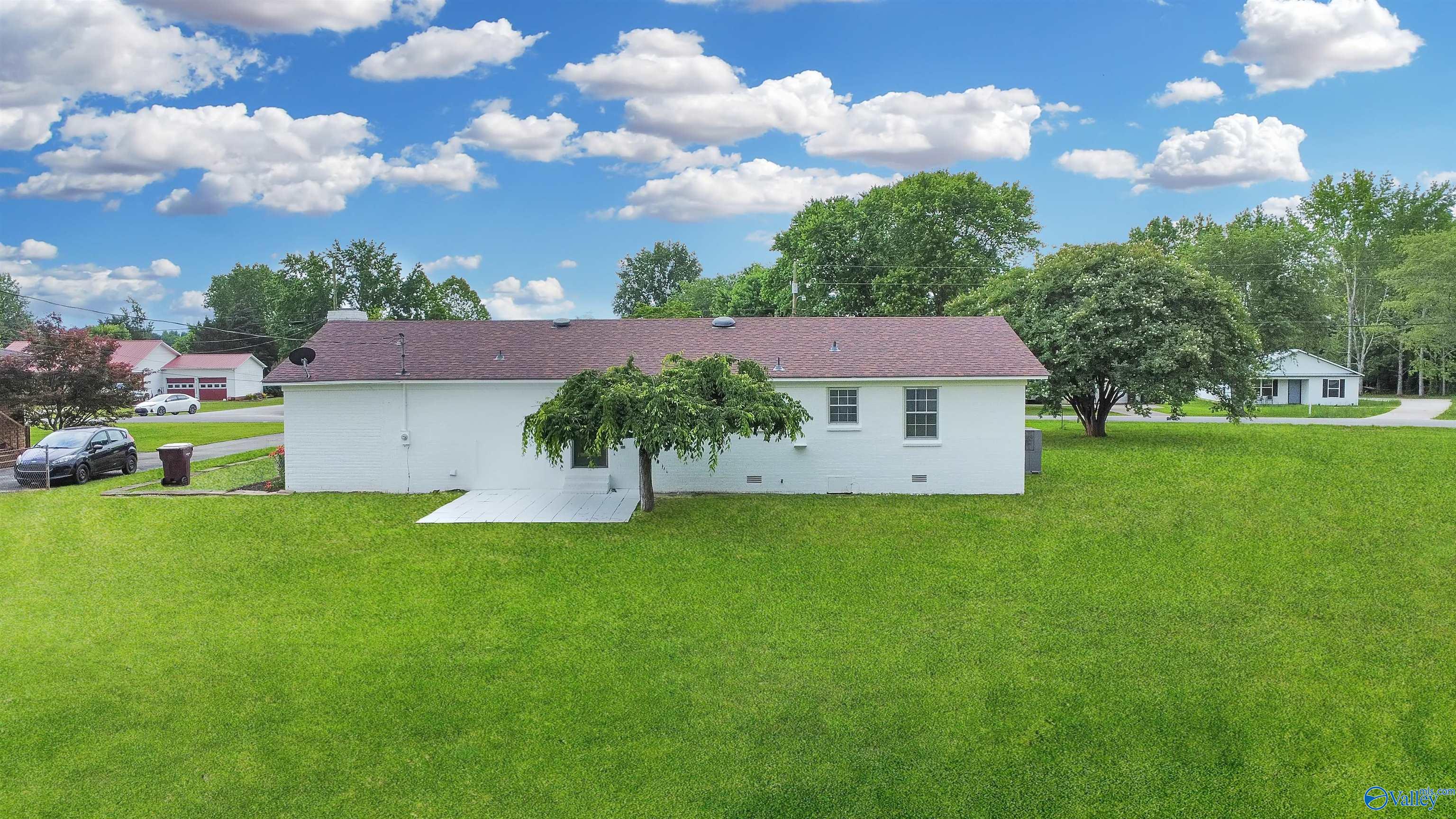 21600 Daveen Drive, Elkmont, Alabama image 21
