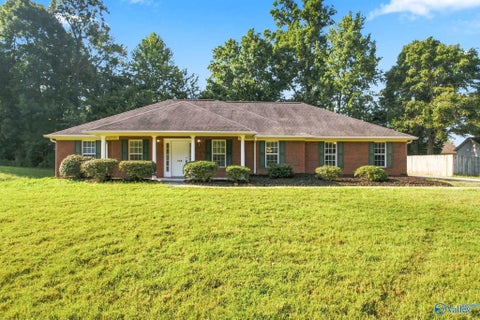 Homes For Sale - 106 Foxtrot Way<br/> Harvest, AL 35749