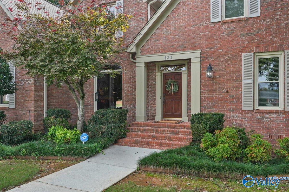120 Preswick Place