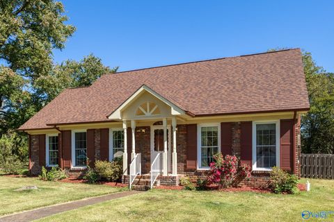 6422 Creighton Avenue NW Huntsville AL 35810